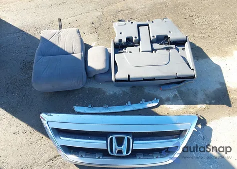 2005 Honda Odyssey Ex z USA, uszkodzony, nr VIN 5FNRL38445B049136